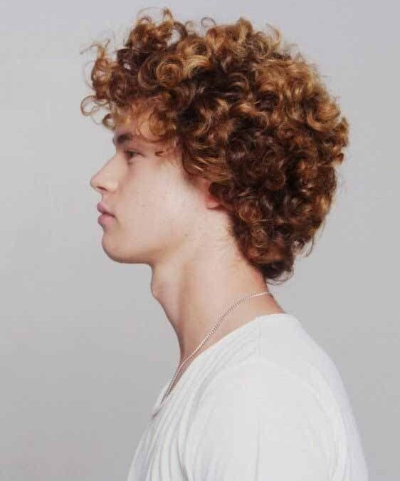 La tendance de la permanente masculine : redéfinir le style à québec