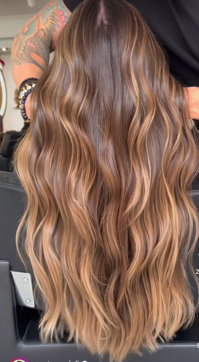 Balayage noisette cheveux châtains