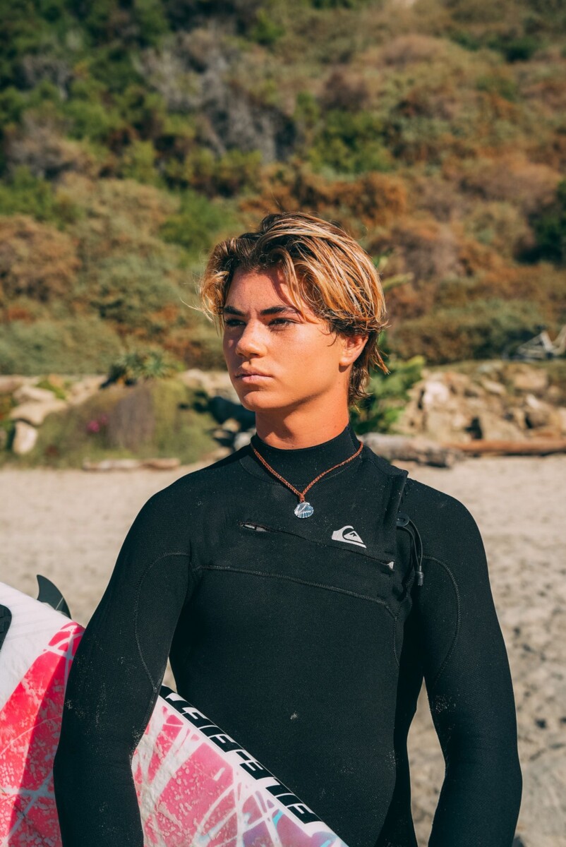 coiffure surfeur homme