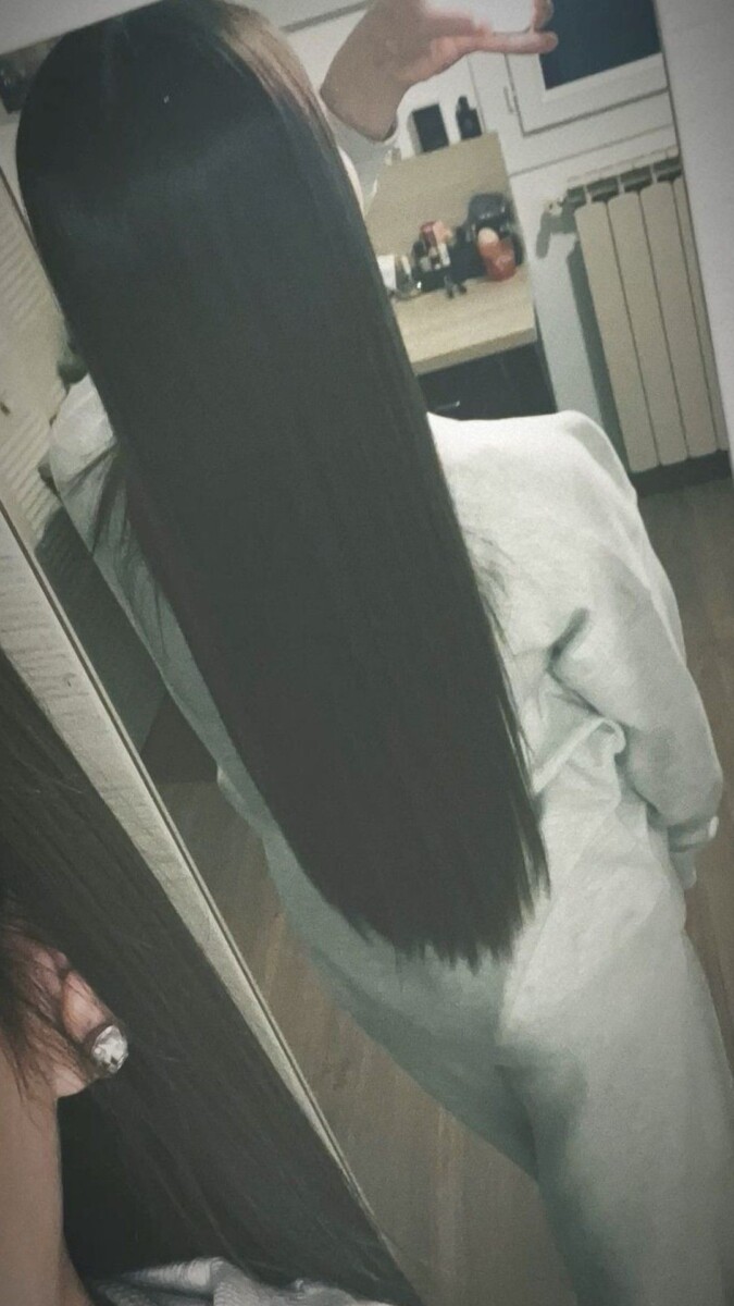 Cheveux lisses soyeux miroir