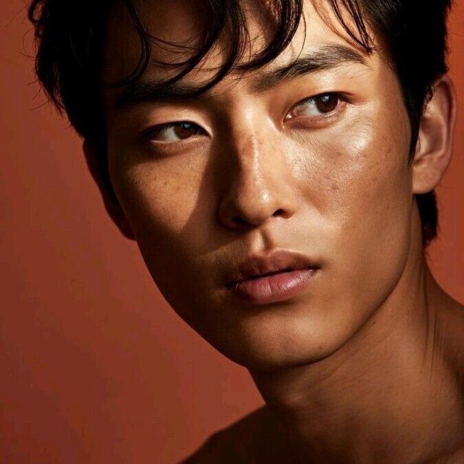 Trouve la coupe de cheveux idéale adaptée à la forme de ton visage