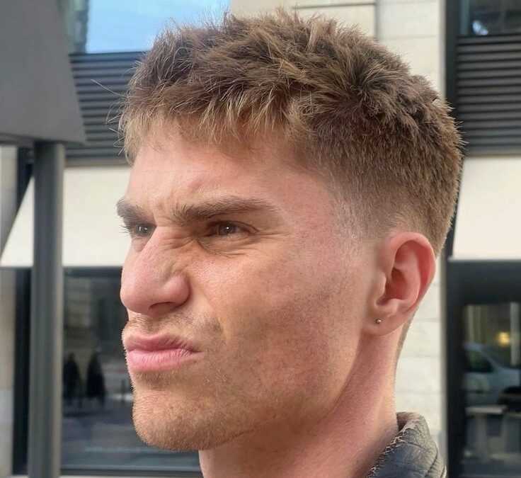 À la découverte de la coupe french crop : la tendance coiffure masculine à adopter