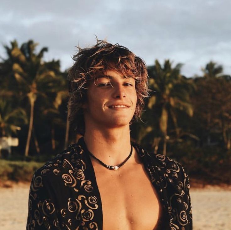 coiffure surfeur homme